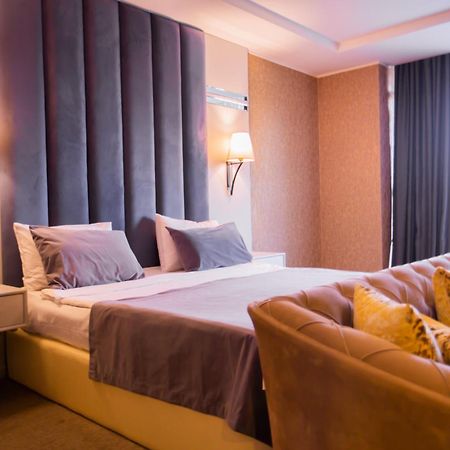 Premium Park Hotel Baku Bagian luar foto